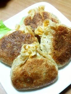 余ったカレーで…油揚げでコロッケ風♡-レシピのメイン写真