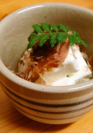 楽勝おつまみ♪なんちゃって冷ややっこ-レシピのメイン写真