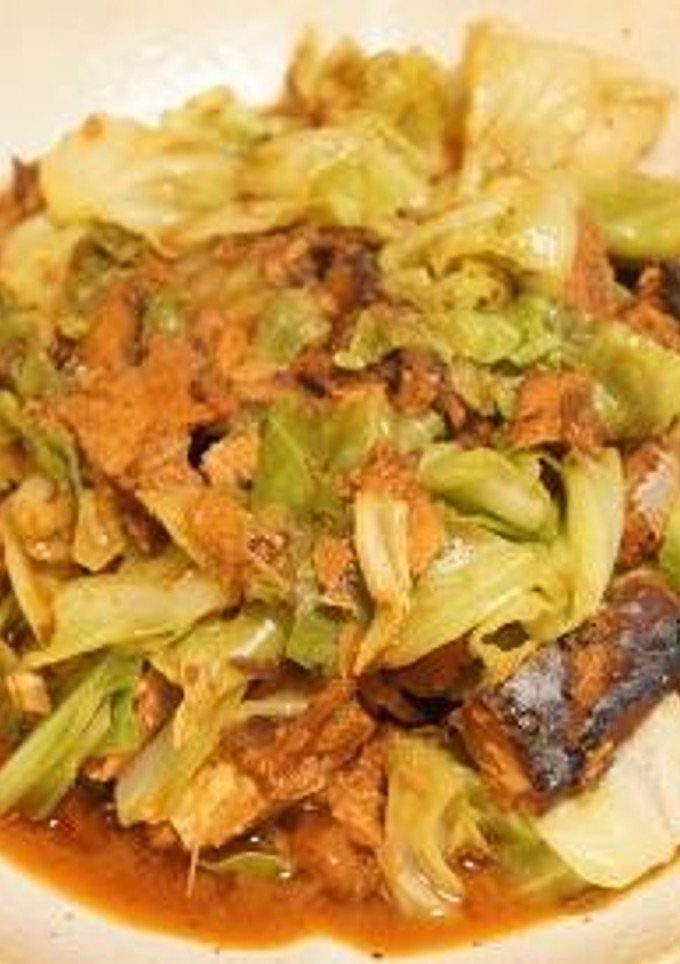 簡単！　サバ味噌缶とキャベツの炒め物-レシピのメイン写真