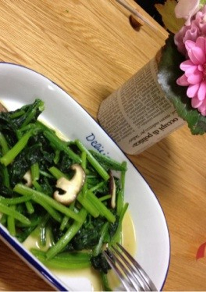 ほうれん草と椎茸のソテー-レシピのメイン写真