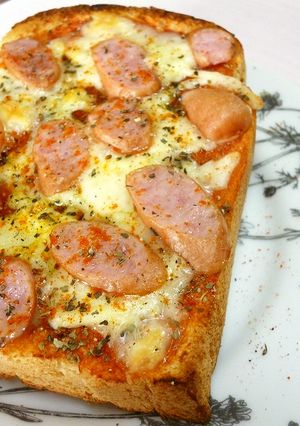 ピザ風✿朝食トースト-レシピのメイン写真