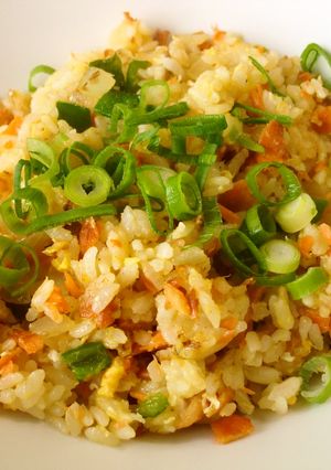 一人飯♪鮭バター炒飯-レシピのメイン写真