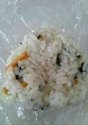 お茶漬け海苔でしっとりおにぎり-レシピのメイン写真
