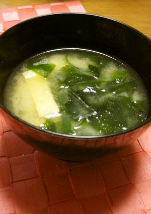 豆腐とわかめの味噌汁-レシピのメイン写真