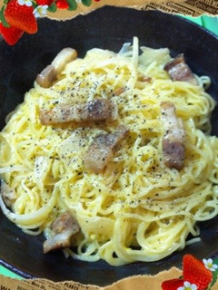 塩焼きそばでカルボナーラ-レシピのメイン写真