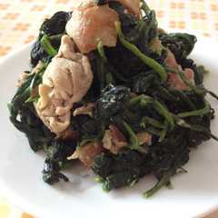 A picture of 美肌に変身！ほうれん草と豚肉の甘辛マヨ.