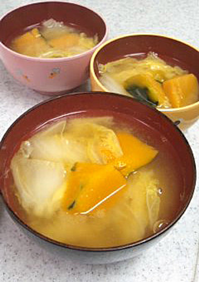 かぼちゃと白菜のお味噌汁-レシピのメイン写真