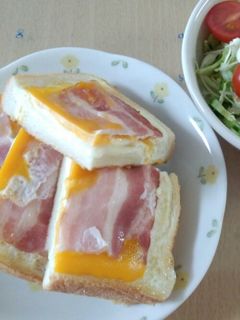 ベーコンエッグトースト-レシピのメイン写真