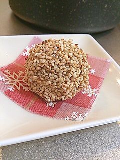 簡単ヘルシー☆OVトースターで芋胡麻団子-レシピのメイン写真