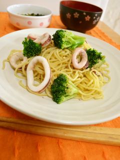 ◆簡単お洒落に ガーリックイカ焼きそば♫-レシピのメイン写真