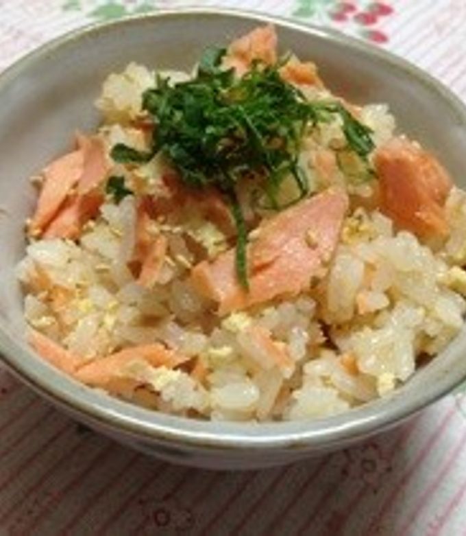 年末年始や行楽に★塩鮭の炊き込みご飯-レシピのメイン写真