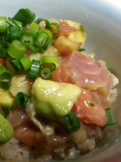 簡単、美味しいマグロのポキ丼-レシピのメイン写真