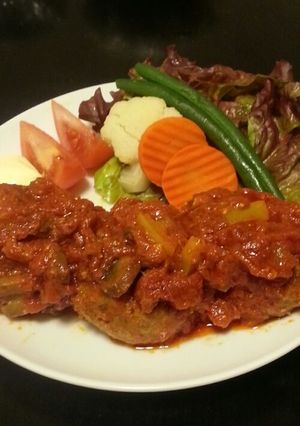 簡単 野菜たっぷりトマト煮込みハンバーグ-レシピのメイン写真