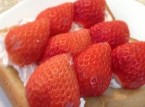 旬の苺を朝食に♡イチゴホイップトースト-レシピのメイン写真