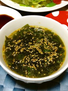 ダシダで簡単わかめスープ♪-レシピのメイン写真