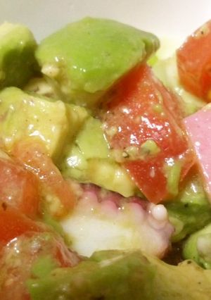 タコとアボカドとトマトのサラダ☆-レシピのメイン写真