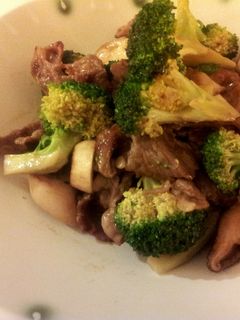 牛肉とブロッコリーのオイスターソース炒め-レシピのメイン写真