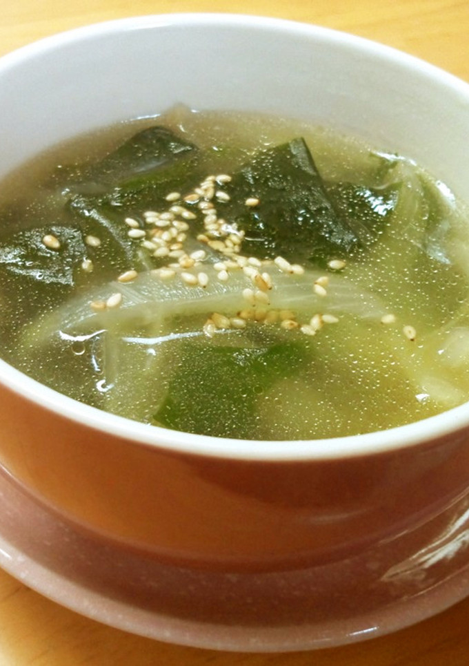 わかめと玉ねぎの中華スープ-レシピのメイン写真