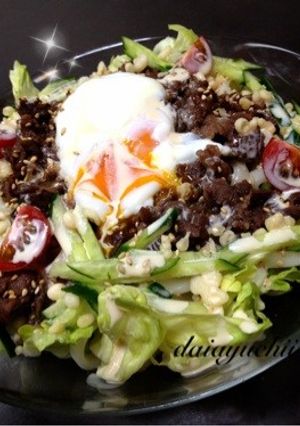 麺つゆマヨのスタミナ満点❤サラダうどん-レシピのメイン写真