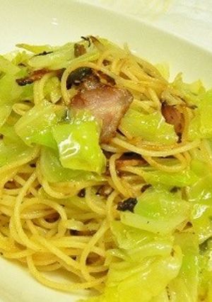 キャベツとベーコンのペペロンチーノ-レシピのメイン写真