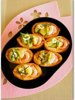 お花見弁当!いなり寿司アボカド&エビのせ-レシピのメイン写真