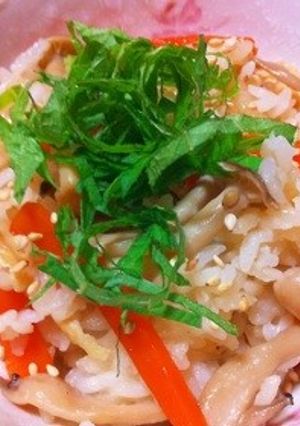 塩麹で炊き込みご飯-レシピのメイン写真