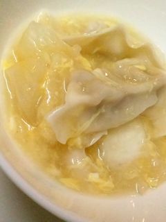 簡単♪市販の餃子と白菜の食べる卵スープ-レシピのメイン写真