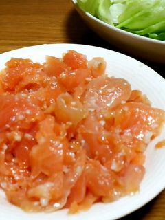 おつまみに!塩麹DEスモークサーモン-レシピのメイン写真