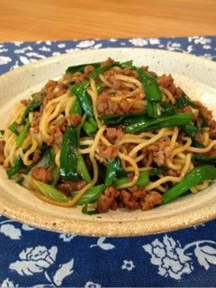 ニラと挽肉の焼きそば-レシピのメイン写真
