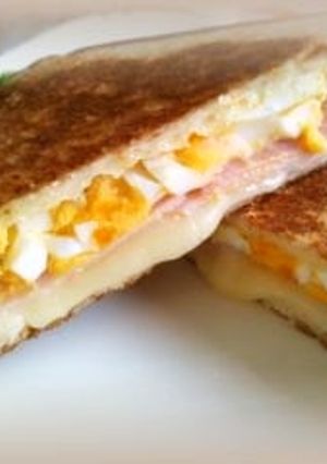 ホットサンド　たまご　ハム　チーズ-レシピのメイン写真