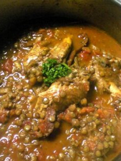 レンズ豆が主役♪鶏手羽先のトマト煮-レシピのメイン写真
