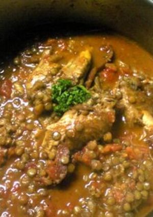 レンズ豆が主役♪鶏手羽先のトマト煮-レシピのメイン写真