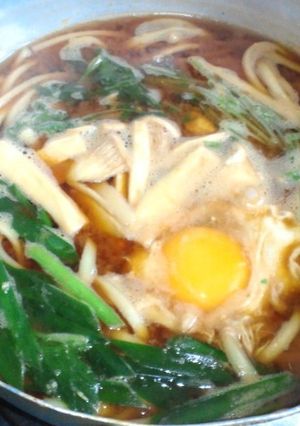 月見鍋焼き風うどん-レシピのメイン写真