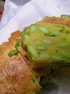 お酒のお供に。枝豆とチーズのケーク・サレ-レシピのメイン写真
