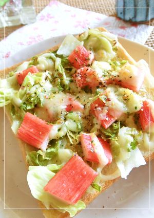 かにかま×レタスのスパイシートースト-レシピのメイン写真