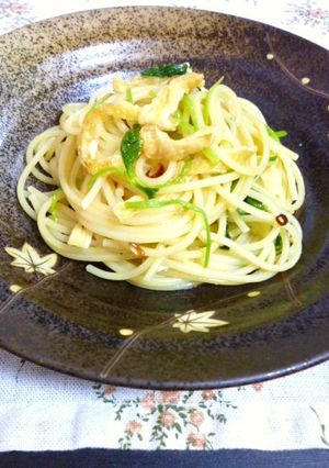 油揚げと三つ葉のペペロンチーノっ♪-レシピのメイン写真