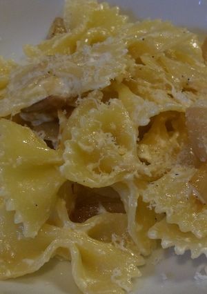 ペコロスとクリームチーズのパスタ-レシピのメイン写真