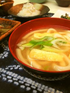 *うどんと油揚げの味噌汁*-レシピのメイン写真