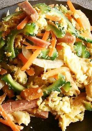 ゴーヤと麩のチャンプルー-レシピのメイン写真