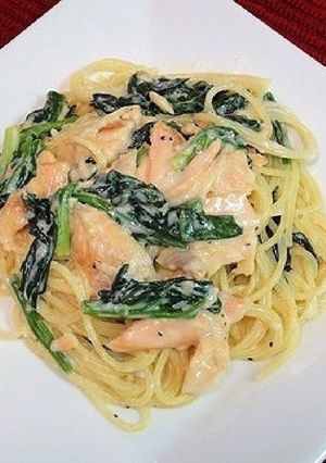 牛乳で。鮭とほうれん草のクリームパスタ-レシピのメイン写真