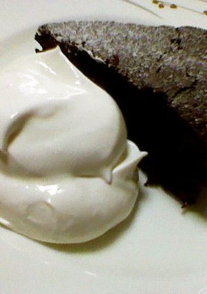 低コストでコクのあるホイップクリーム-レシピのメイン写真