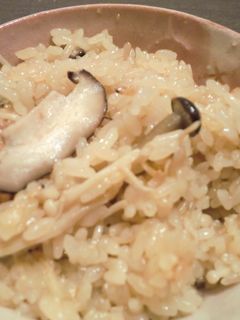 炊飯器できのこの中華風おこわ-レシピのメイン写真