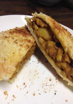 耳までぜーんぶ使う！食パンでカレーパン-レシピのメイン写真