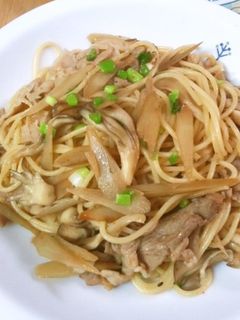 ごぼうと豚肉のピリ辛和風パスタ-レシピのメイン写真