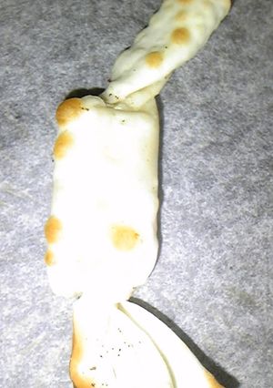 餃子の皮§チーズ&ブラックペッパー巻き♪-レシピのメイン写真