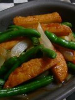 さつま揚げとインゲン豆・玉ネギの炒め煮-レシピのメイン写真