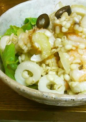 竹輪・えび・押し麦のサラダ-レシピのメイン写真