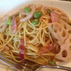 รูปของ 和風☆シャリシャリ蓮根ベーコンのパスタ