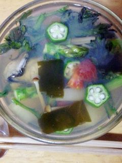 香味生野菜入り 牡蠣と昆布のスープ-レシピのメイン写真