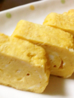 ふわふわ玉子焼き練乳入り♪-レシピのメイン写真